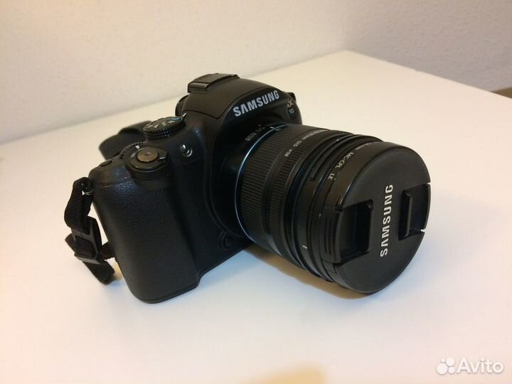 Фотоаппарат Samsung NX10