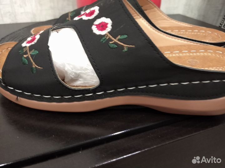 Шлепки женские 40 размер