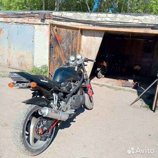 Suzuki bandit 400