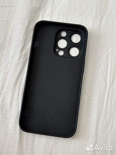Чехол на iPhone 14 pro с защитой камер и MagSafe