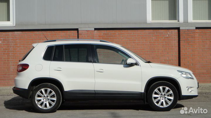 Volkswagen Tiguan 2.0 AT, 2010, 223 000 км