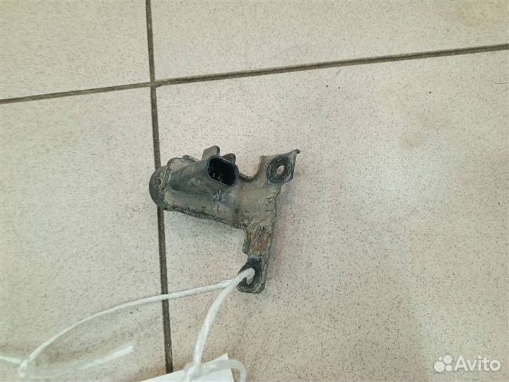 Концевик капота Kia Ceed 2012-2018