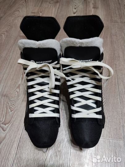 Коньки хоккейные, размер 39