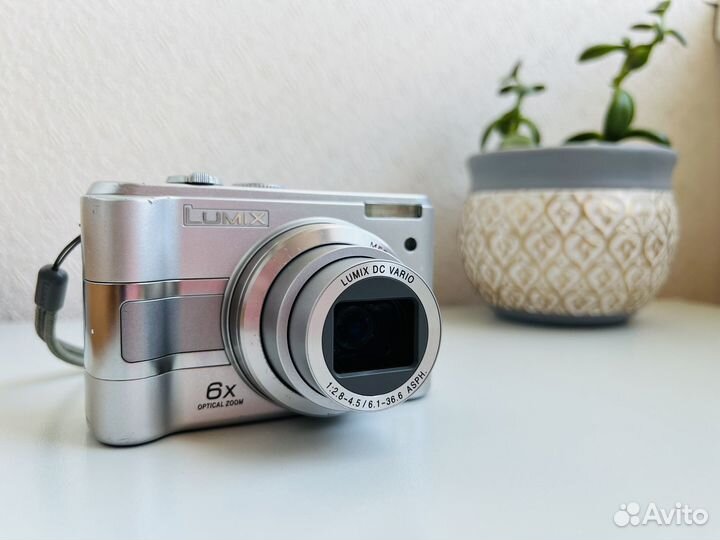 Цифровой фотоаппарат Panasonik DMC-LZ5