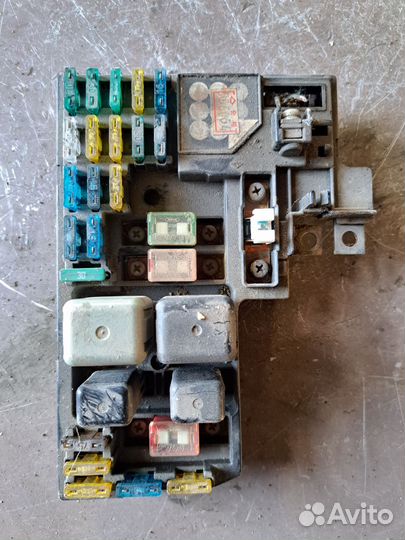 Блок предохранителей Honda Inspire