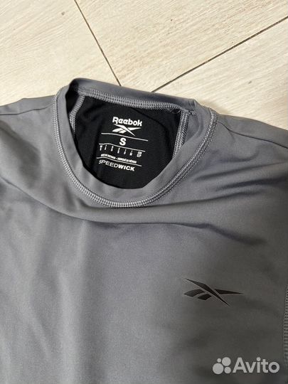 Рашгард reebok S размер
