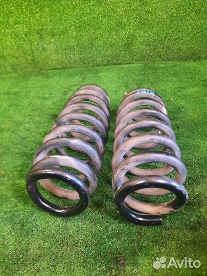Пружина подвески (комплект) задняя Suzuki Escudo