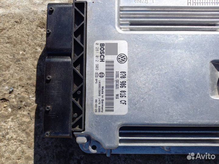 Блок управления двигателем Volkswagen Multivan T5
