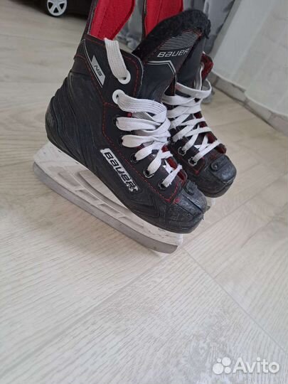 Хоккейные коньки bauer