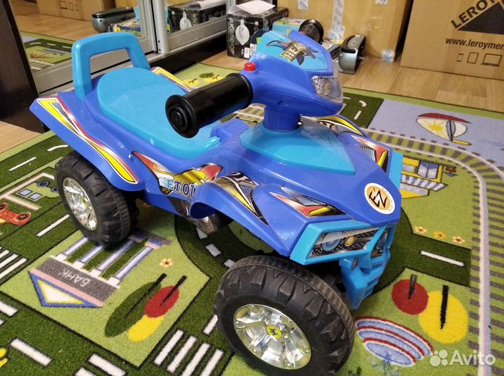 Квадроцикл каталка