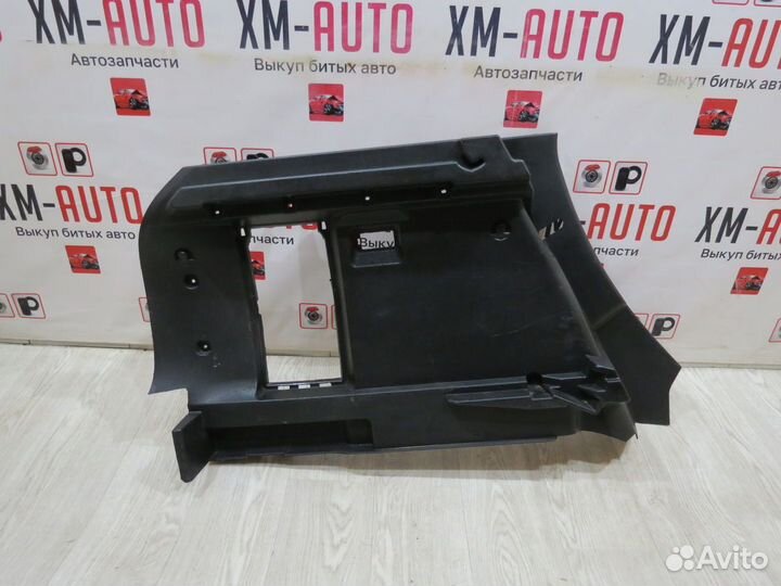 Обшивка багажника правая LADA Xray