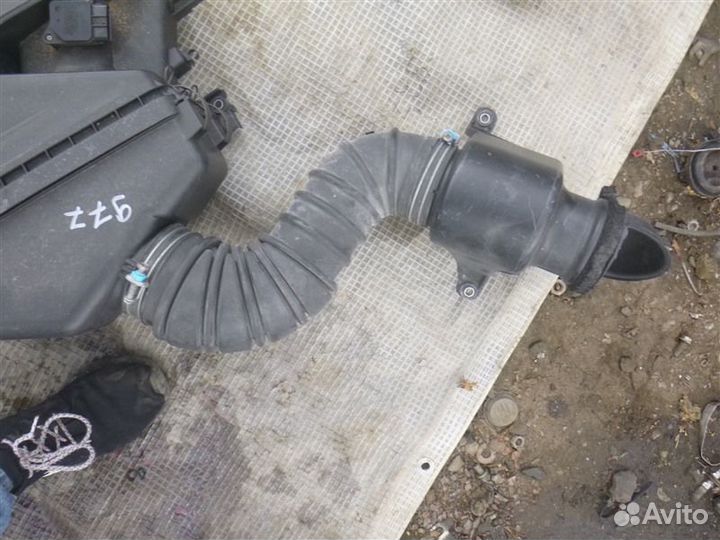 Корпус воздушного фильтра Toyota 4Runner GRN210