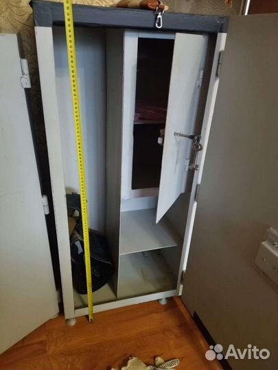 Железный сейф