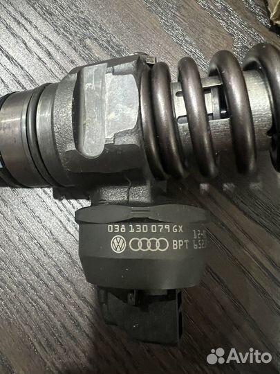 Топливная форсунка VW VAG 038 130 079 GX оригинал