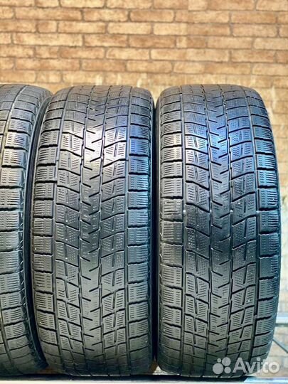 Dunlop Winter Maxx SJ8 255/55 R18