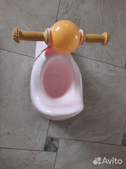 Горшок с игрушкой