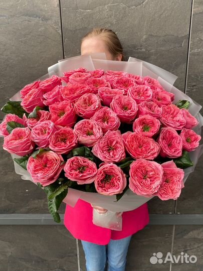 Пионовидные розы премиум букет роз доставка