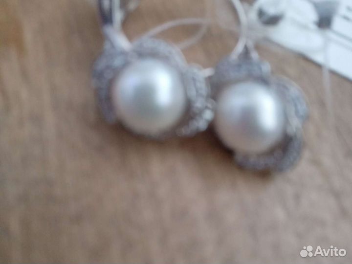 Серьги и кольцо с жемчугом