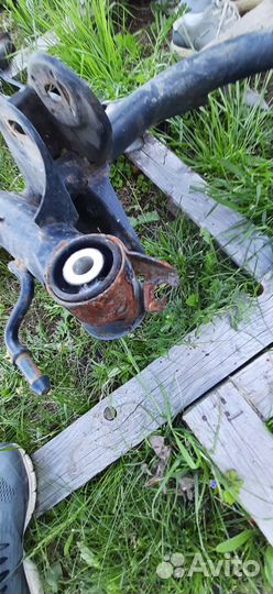 Подрамник задний Volkswagen Tiguan 1