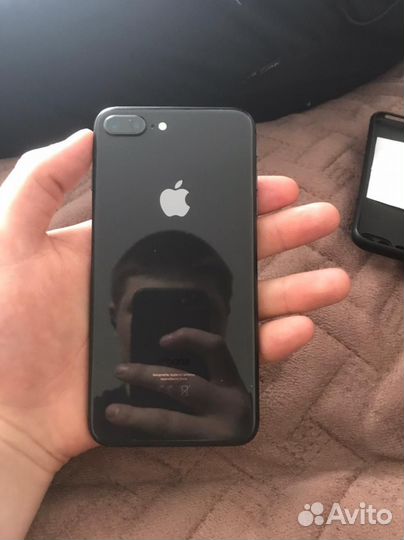 iPhone 8 Plus, 64 ГБ