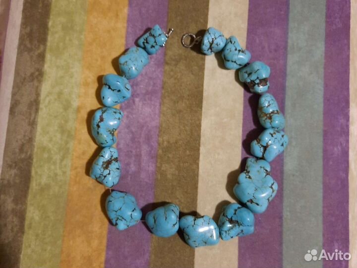 Бусы из бирюзы