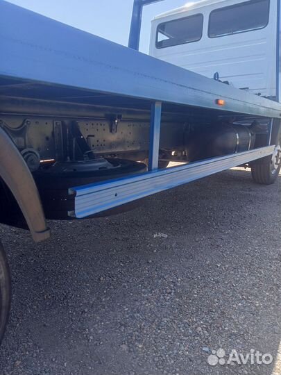 Mercedes-Benz 814, 1990