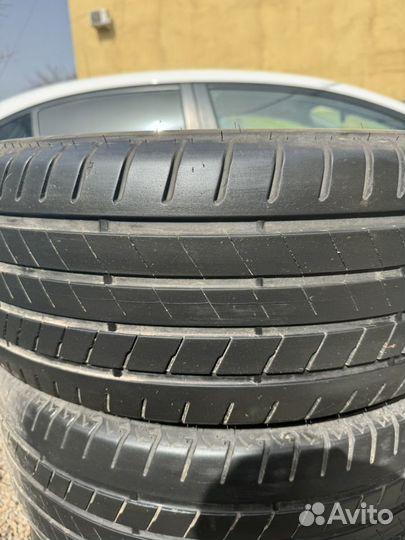 Bridgestone Alenza 001 245/50 R19