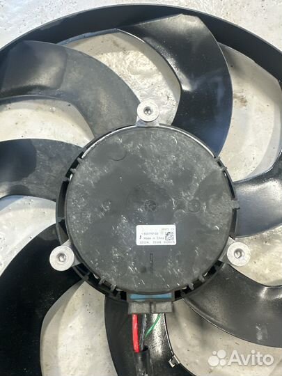 Крыльчатка вентилятора с моторчиком Zeekr 001