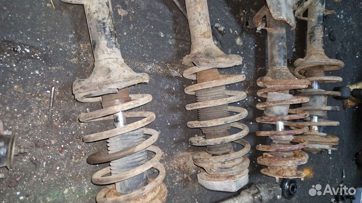 Bmw 5 e34 525 стойки амортизаторов подвески сборе
