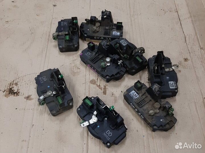 Замок двери Opel Vectra B 1995-2001