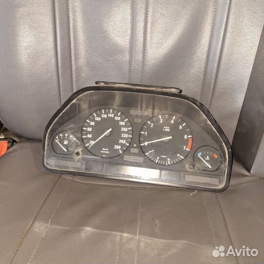 Приборная панель bmw e28