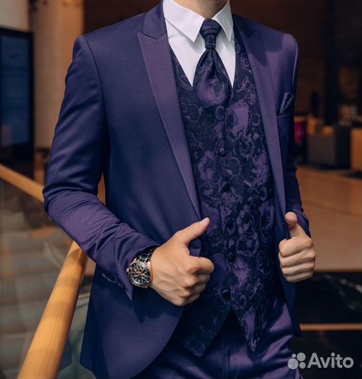 Мужской свадебный костюм тройка фиолетовый adimo