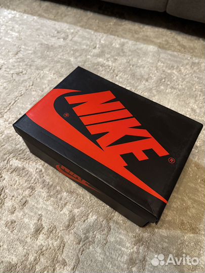 Кроссовки Nike jordan 1 retro hight 41