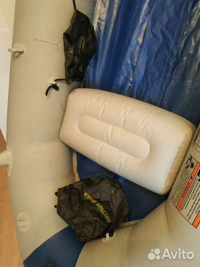 Надувная лодка Intex Mariner 3