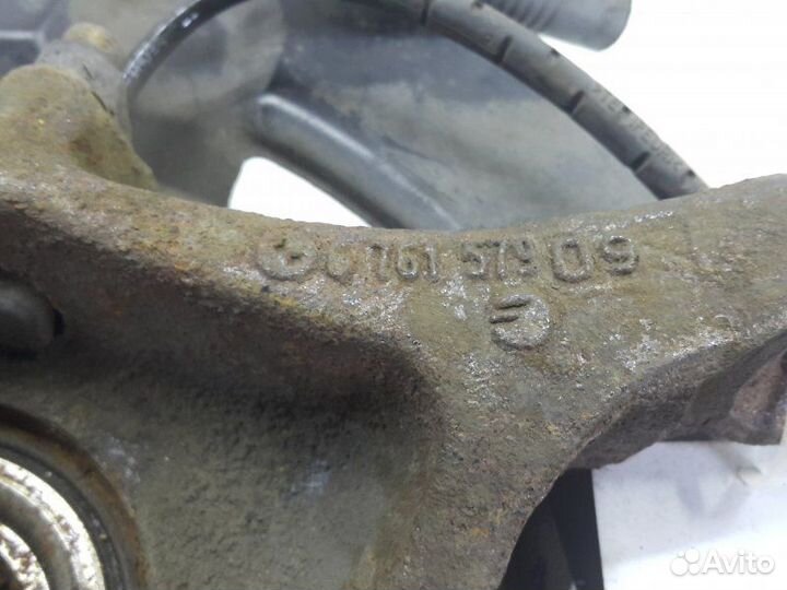 Кулак задний задний левый Bmw 3 Series