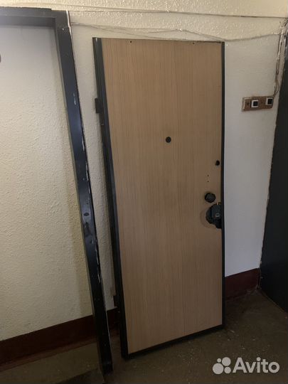 Дверь металлическая тамбурная