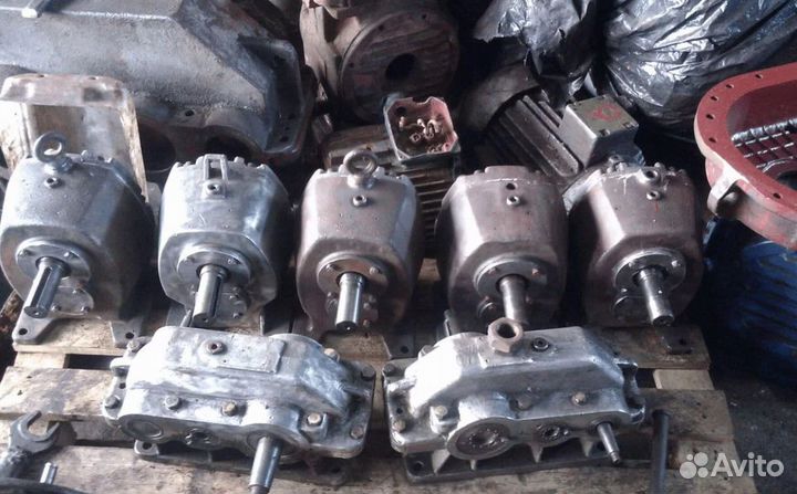 Редуктор цдн-710 Б/у