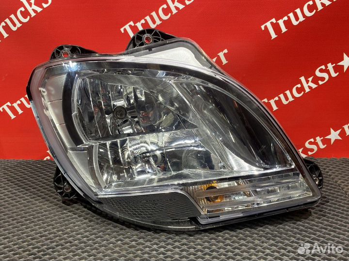 Фара правая 2018г Daf XF106