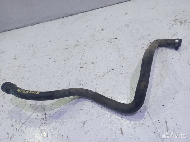 Патрубок системы охлаждения