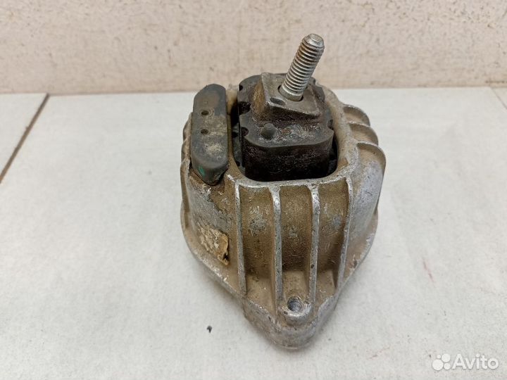 Подушка двигателя бмв