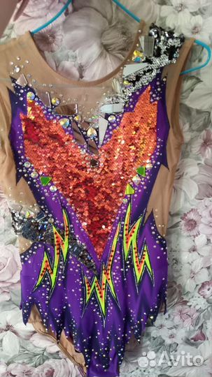 Купальник для художественной гимнастики