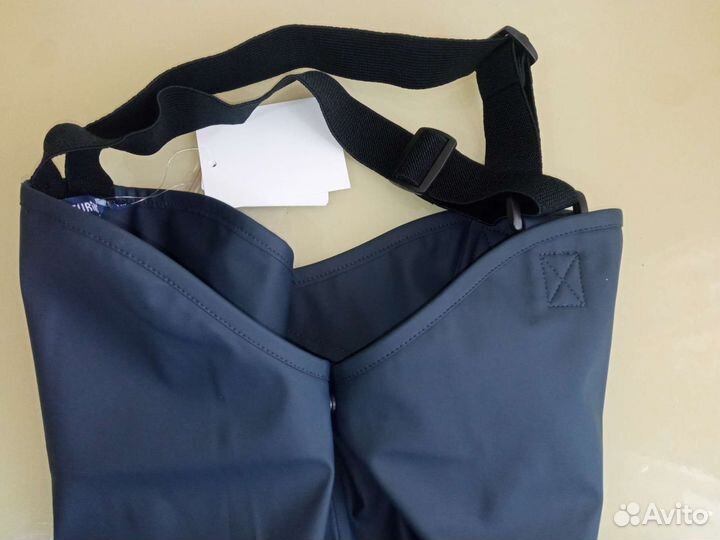 Новый полукомбинезон непромокаемый, р.110