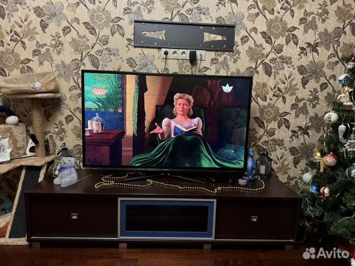 Телевизор SMART tv