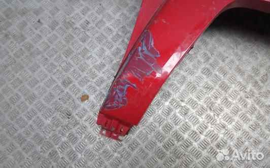 Крыло переднее правое hummer hummer H3 (2BA13EC02)