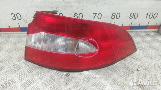Фонарь задний правый skoda superb 2 (XEA17MY01)