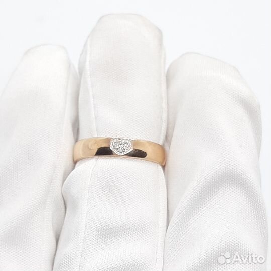 Золотое кольцо с камнем 15р