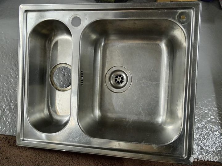 Мойка для кухни из нержавейки