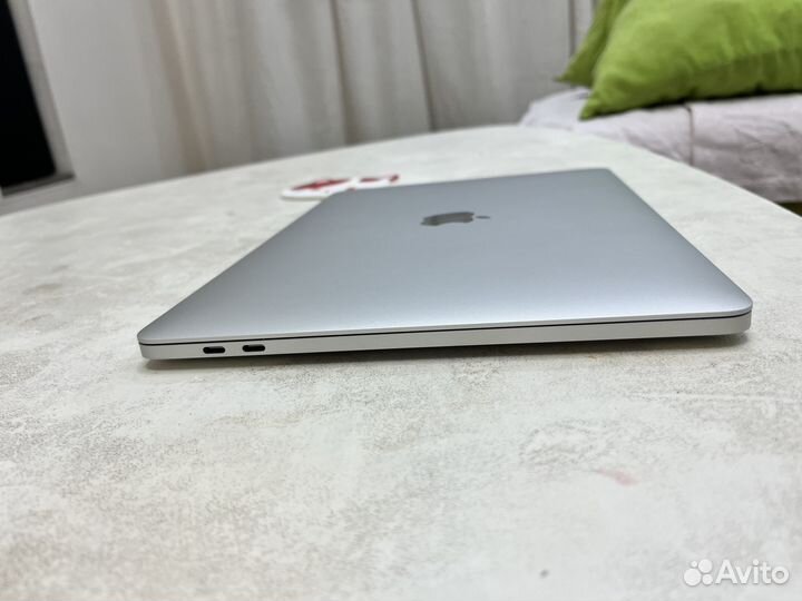 Macbook pro 13 2017 touch bar