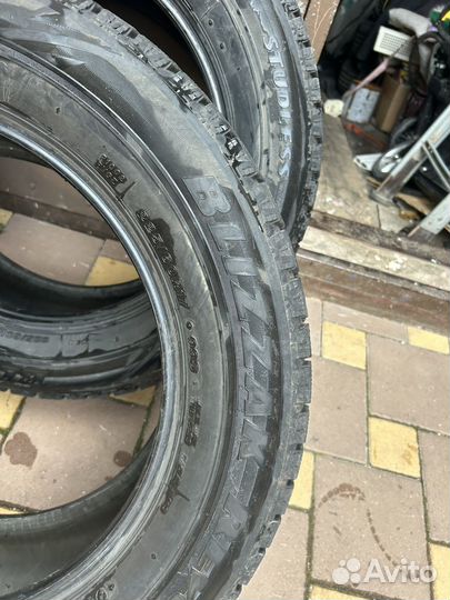 Bridgestone Blizzak Revo GZ 225/60 R17 99S