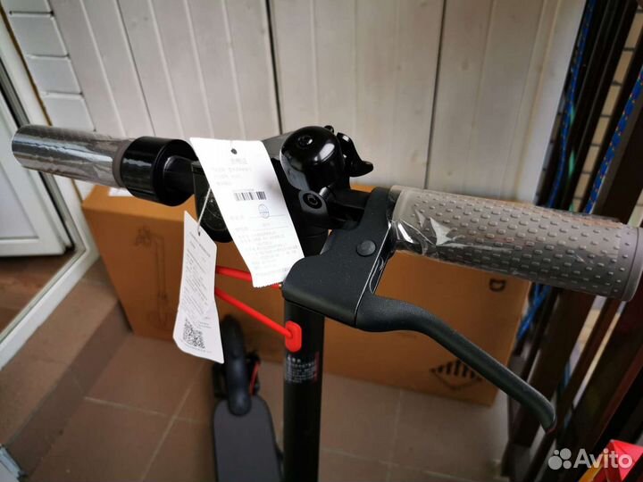 Электросамокат Xiaomi Mijia M365 PRO. Новый